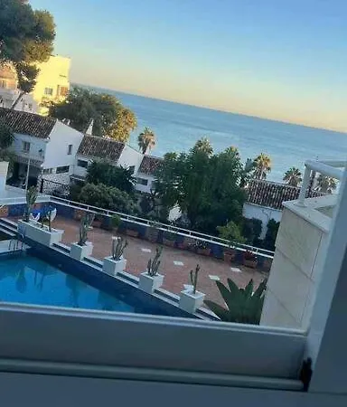 100% Vista Al Mar Y Piscina Marbella Apartment Exterior photo