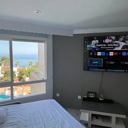 100% Vista Al Mar Y Piscina Marbella Apartment Exterior photo