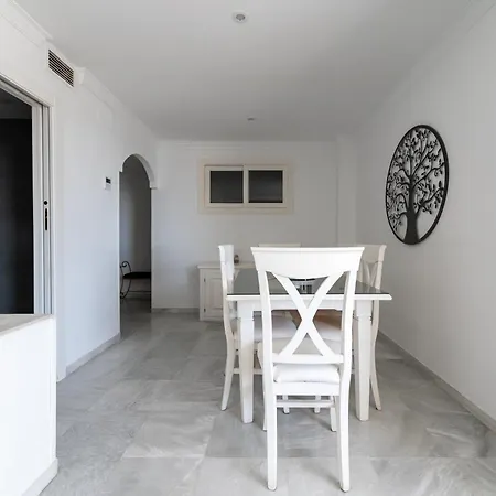 100% Vista Al Mar Y Piscina Marbella Apartment Exterior photo